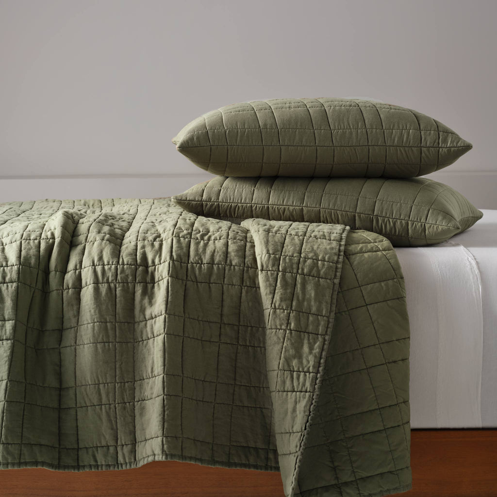 Washed European Linen Quilt Set